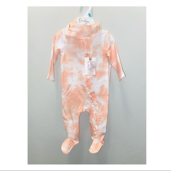 Jessica Simpson Other - NWT Jessica Simpson Footsie & headband set